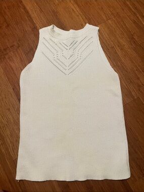 LOFT Cream Sleeveless Knit Tank with V-Point Stitch